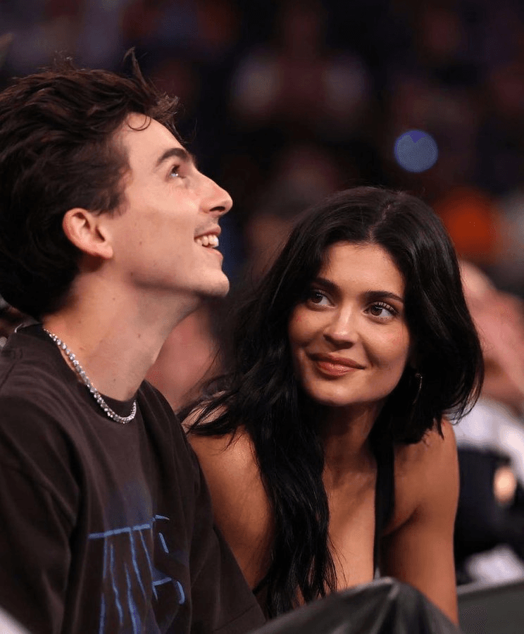 Timothée Chalamet Rizzing Kylie Jenner