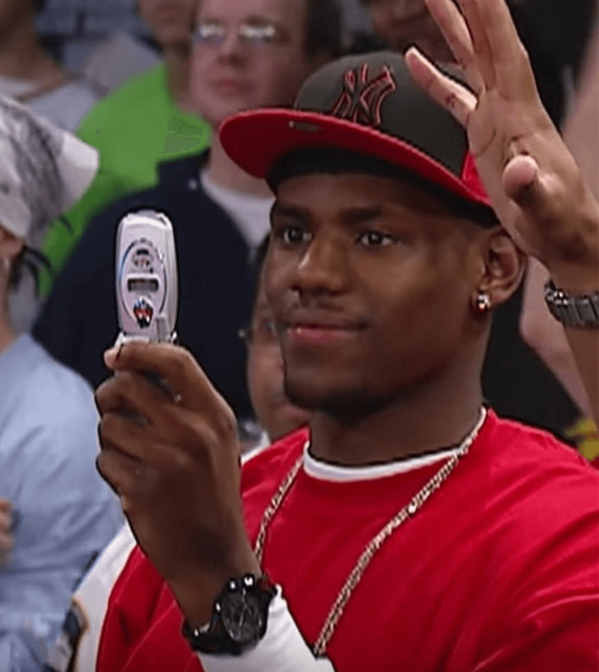 Young LeBron flip phone
