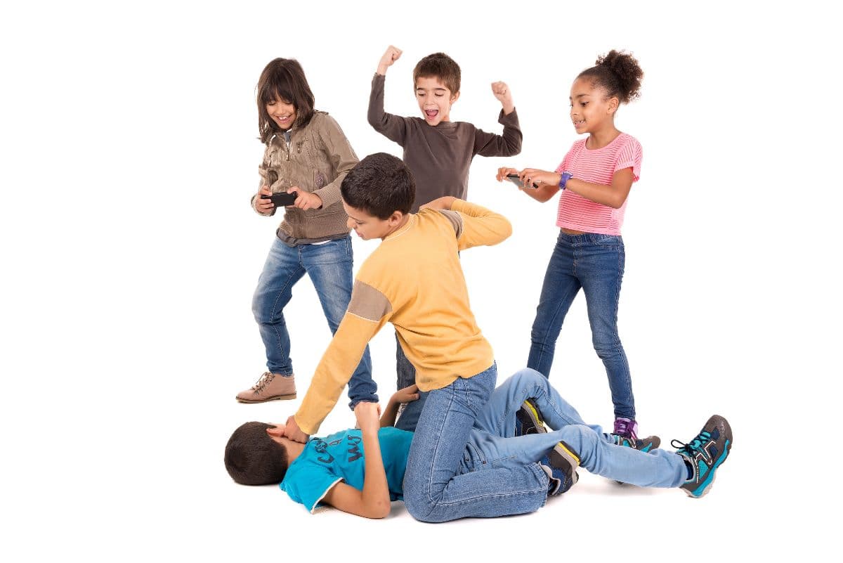 Kids bullying fight