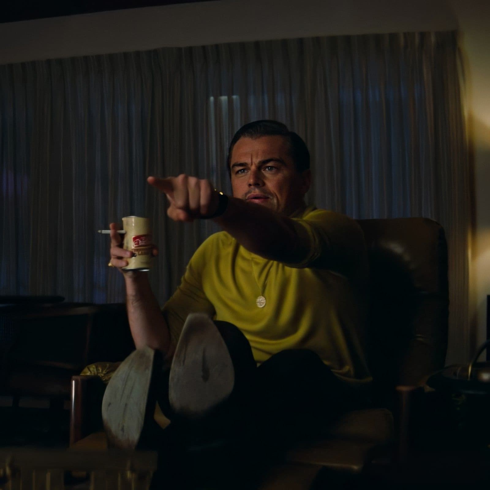 Leonardo DiCaprio pointing