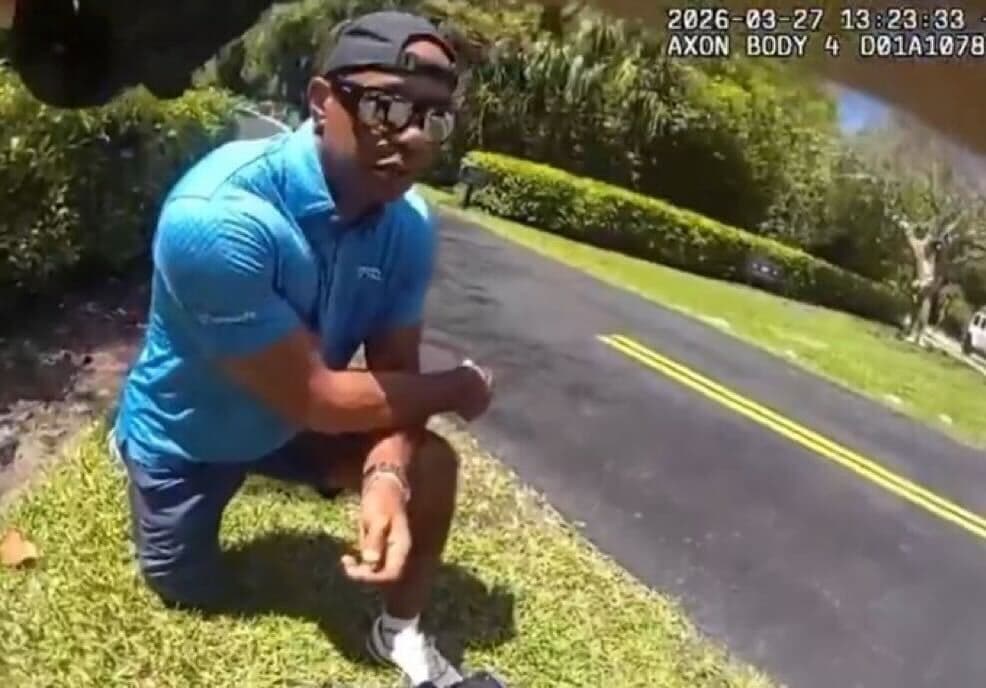 Tiger Woods Taking a Knee